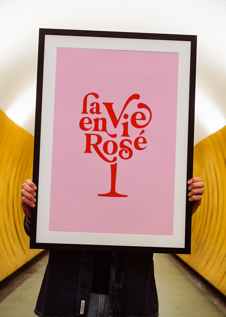 La Vie en Rosé - Typography