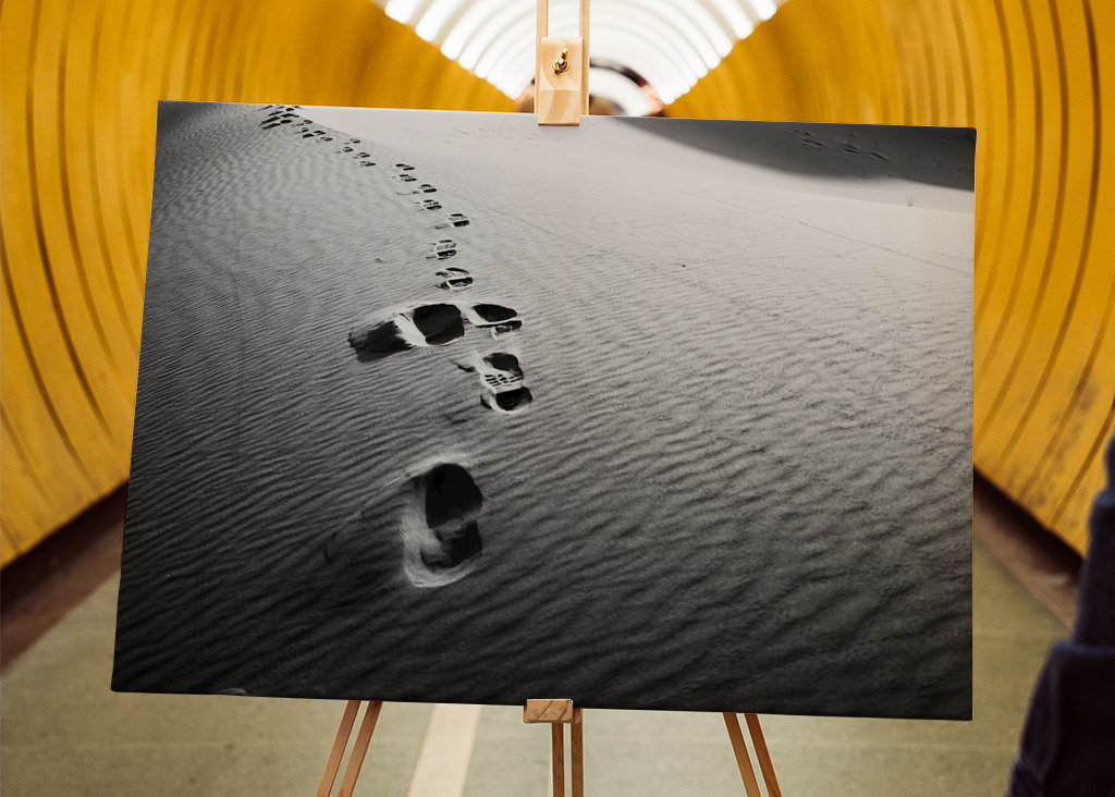 Ślady stóp w piasku