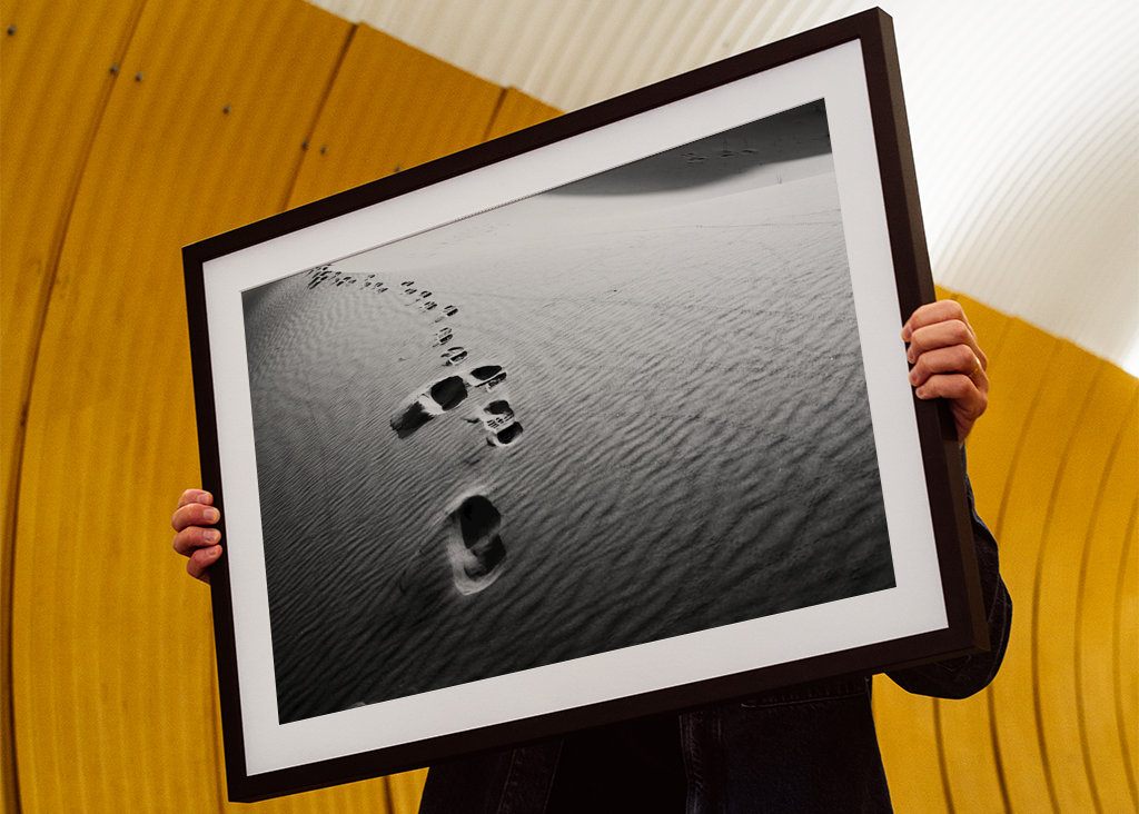 Ślady stóp w piasku