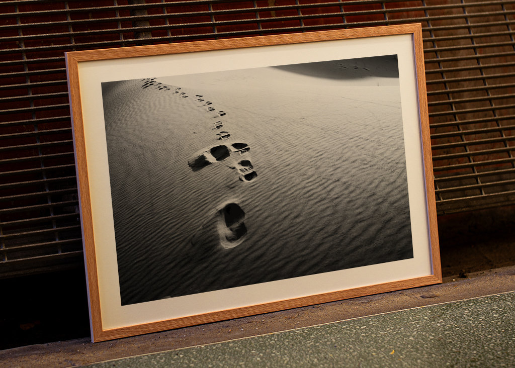 Ślady stóp w piasku