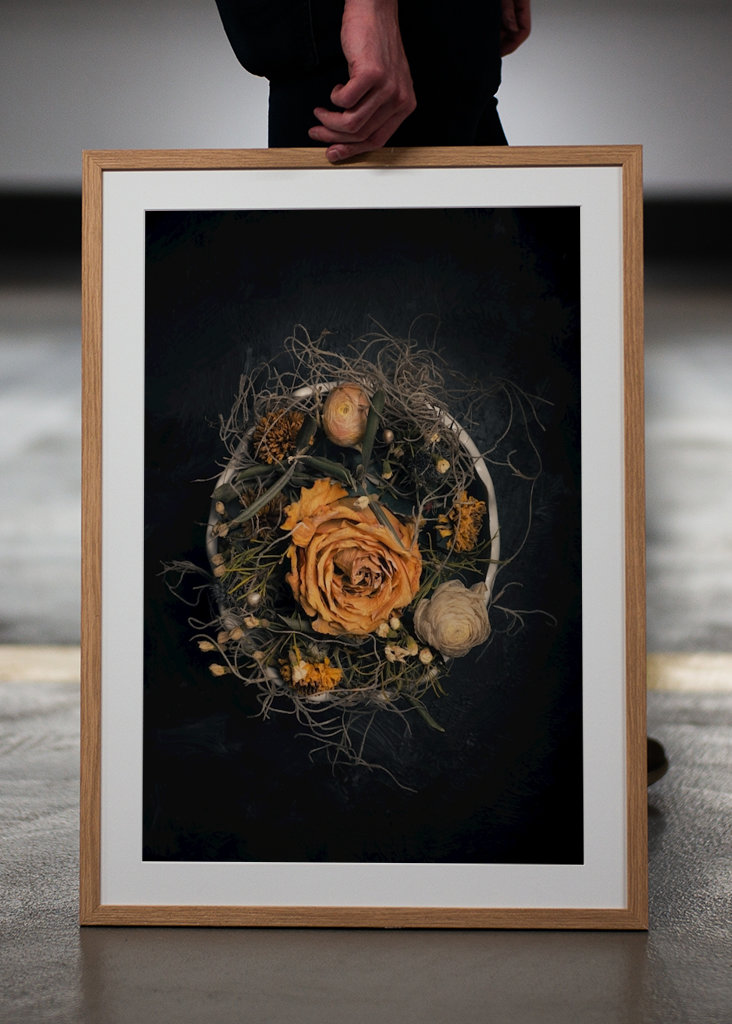 Dried flower arrangement