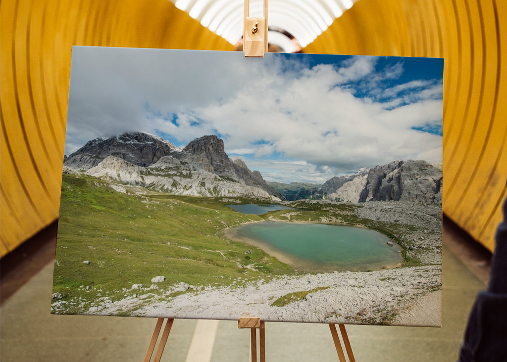türkise Seen Berge Wolken
