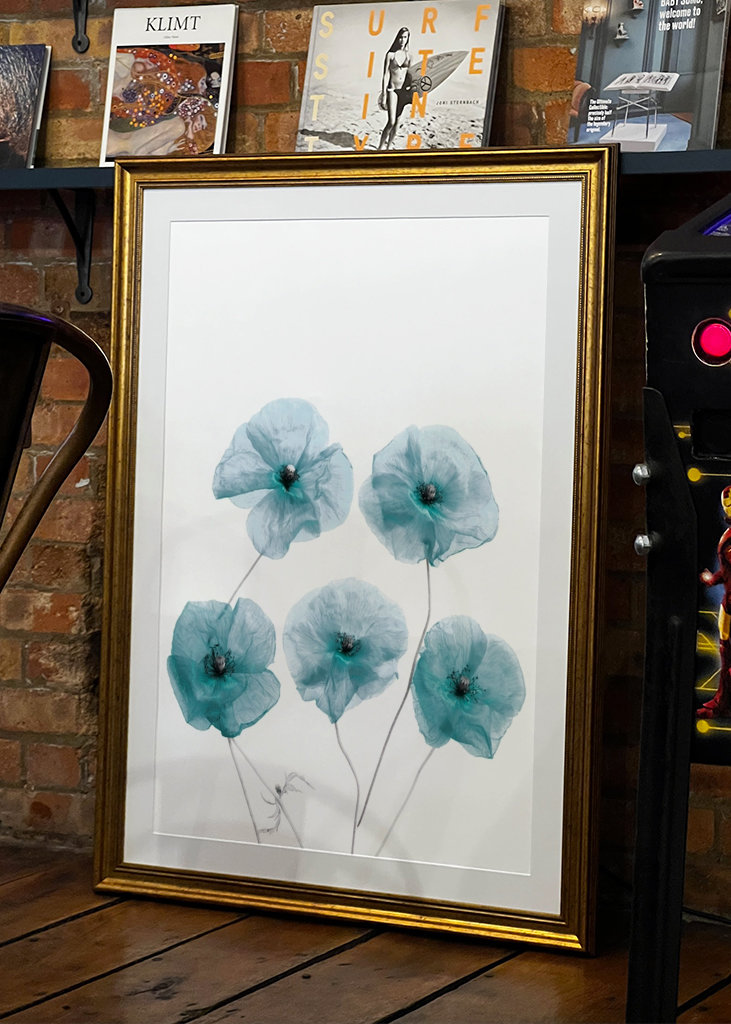 Fiori d'arte fragili blu