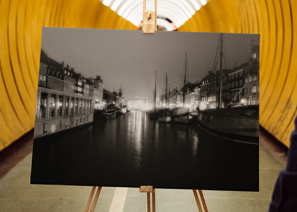Nyhavn by night