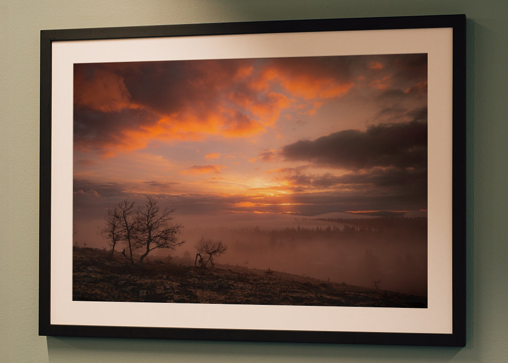 Geheimnisvoller Sonnenuntergang im Norden